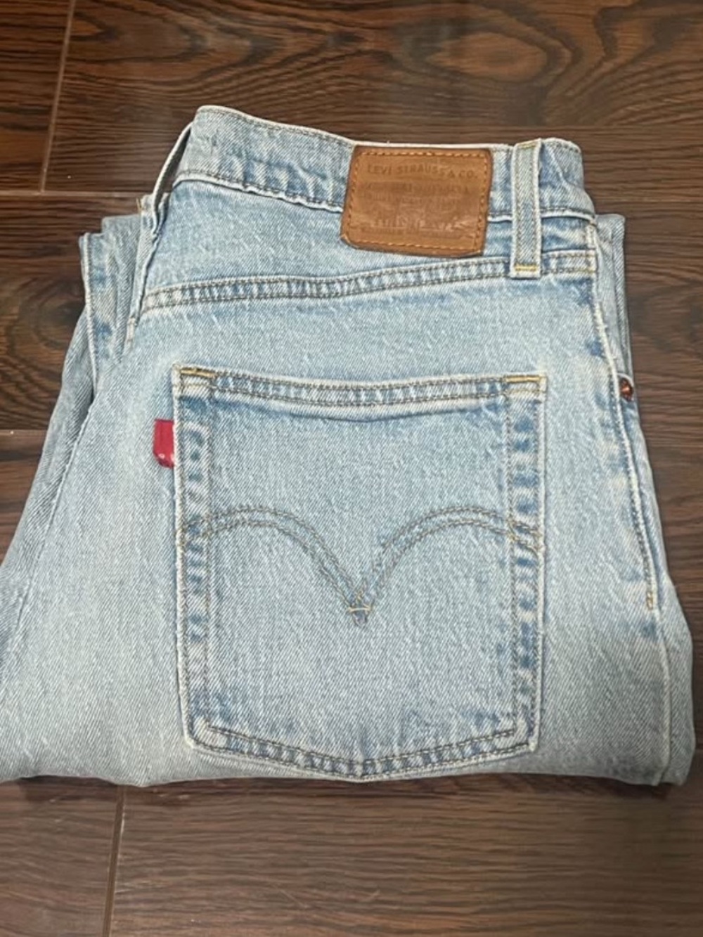 Levi's Wedgie Straight Jeans Straight Leg Jeans in Blue Waist 29